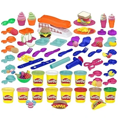 Afbeelding van Play Doh Kitchen Creations Fun Factory Speelset, kunst en ambachten speelgoed voor kinderen vanaf 3 jaar met 12 blikjes 42 gereedschappen (exclusief Amazon)