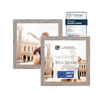 Afbeelding van CABBEL Dubbelpak (set van 2) fotolijsten 30x30 cm, bruin, stabiel MDF houten frame, onbreekbaar plexiglas, om op te hangen, ideaal voor foto&#039;s/afbeeldingen/collage