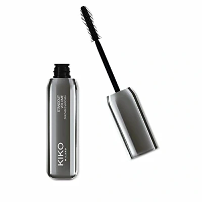Afbeelding van KIKO Milano Standout Volume Buildable Mascara met een aanpasbaar volume: natuurlijk of intens
