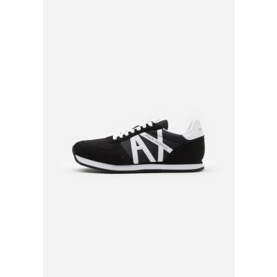 Afbeelding van Armani Exchange heren Retro sneaker met mesh details in de kleur Zwart, maat: UK 5 = EU 39