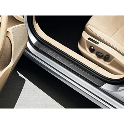 Afbeelding van Skoda 5E0071303 Instaplijstenset, zwart, voor achter drempels, lijsten