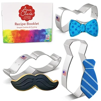 Afbeelding van Ann Clark Cookie Cutters 3 delige Kleine Man Koekjesvormset met Receptenboek, Vlinderdas, Snor en Das