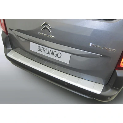 Afbeelding van RGM ABS Achterbumper beschermlijst passend voor Citroën Berlingo Multispace / Peugeot Rifter Opel Combo Tour (MPV) 2018 Zwart &#039;Ribbed&#039;