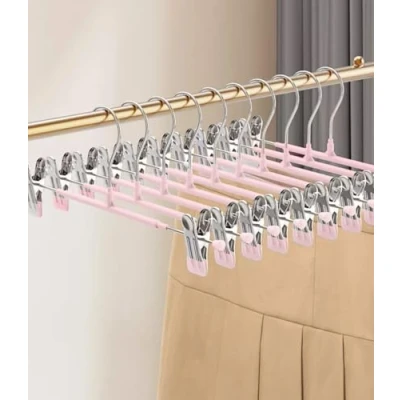 Afbeelding van 10 stuks kleerhangers, klemhangers, 30 cm, broekhanger van metaal, broekkleerhangers, ruimtebesparend, kleerhangers met anti slip klemmen, rokken, kledinghangers antislip clips, roze