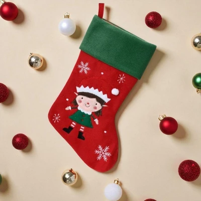 Afbeelding van Kerstsok met Hanger Elfje Rood Feestelijke kerstdecoratie