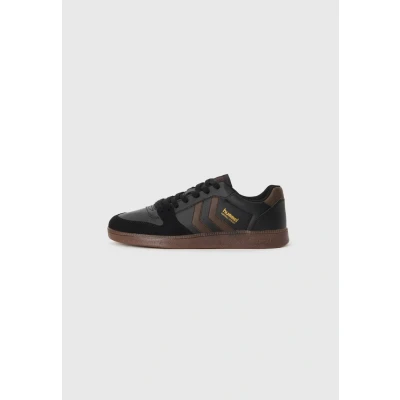 Afbeelding van Hummel Perfekt Sp handbal sneakerschoenen vegan 226303 zwart