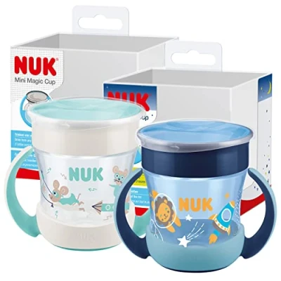 Afbeelding van NUK Mini Magic Cup Night tuitbeker 6+ maanden 160 ml Lekvrije 360 drinkrand om vanaf elke kant te kunnen drinkenGeeft licht in het donker Makkelijk vast pakken handgrepen Blauw 2 stuks