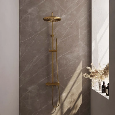 Afbeelding van Brauer Gold carving Regendoucheset opbouw hoofddouche 30cm glijstang handdouche staaf 1 stand knoppen PVD geborsteld goud