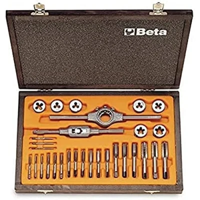 Afbeelding van Beta Assortiment van verchroomde tappen en snijplaten, metrische draad, met toebehoren in houten kist 446/C30 004460055