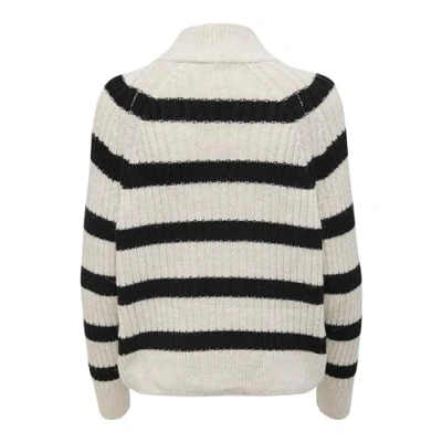 Afbeelding van Only Onlleise freya ls zip high neck knt noos birch/bla Trui S