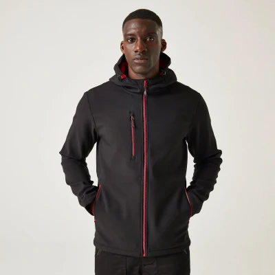 Afbeelding van Regatta Navigate 2 Layer Hooded Softshell Jacket RG705 BLACK/CLASSIC RED M