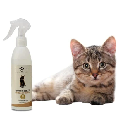 Afbeelding van Natuurlijke en plantaardige droogshampoo voor katten, 250ml geen water of spoelen nodig effectieve droogreiniging, Linea 101