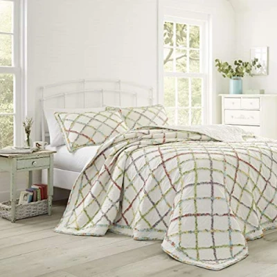 Afbeelding van Laura Ashley Home Ruffle Garden Collection Quilt 100% katoen, ultra zacht beddengoed voor alle seizoenen, omkeerbare stijlvolle overtrek, volledig/koningin, crème