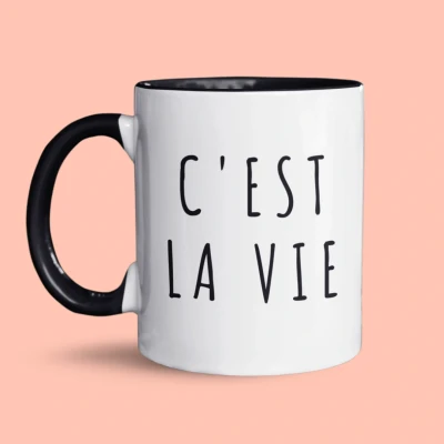 Afbeelding van NietMokken.nl C&#039;est La Vie mok Grappige met tekst Claude Cadeau voor hem of haar Franse quote Aan beide zijden bedrukt Vaatwasser en magnetronbestendig