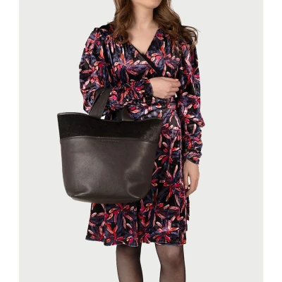 Afbeelding van Cowboysbag Columbus Shopper X Carolien Spoor black Damestas