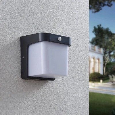 Afbeelding van Lindby LED buitenwandlamp Adenike met sensor