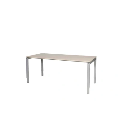 Afbeelding van Cubeo 4 poot bureau, zit/zit hoogte verstelbaar (62 85cm) dmv slinger met 180x80cm lindberg (licht) eiken 25mm blad en aluminium (RAL9006) frame