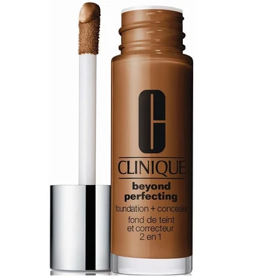 Afbeelding van Clinique Beyond Perfecting Foundation + Concealer 122 Clove