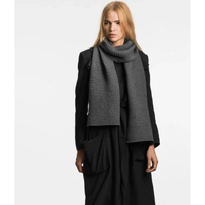 Afbeelding van Design House Stockholm Lange Unisex Pleece Sjaal Donkergrijs
