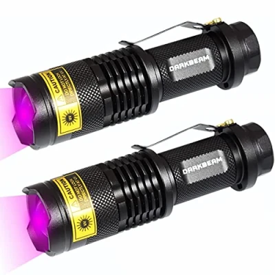 Afbeelding van DARKBEAM UV Zaklampen 395nm Woods Lamp, Mini LED Ultraviolet Zwart Licht Zaklamp Zoombaar Blacklight Detector voor Huisdier Urine, Vlekken, Amberkleurig, Genezen Epoxy Resin met AA batterijen, 2 Pak