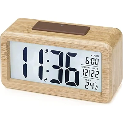 Afbeelding van aboveClock Digitale wekker van hout, met grote temperatuurweergave, tafelklok snooze, datum, instelbare helderheid voor nachtkastje en kantoor【Bamboe 3 AAA batterijen nodig