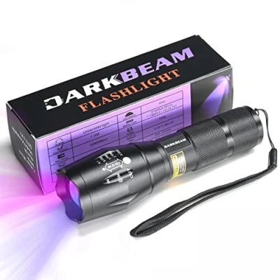 Afbeelding van DARKBEAM UV Zaklamp 365 en 395 nm Woods Lamp, Mini LED Ultraviolet Zwart Licht Zaklampen Zoombaar Blacklight voor Huisdier Urine, Vlekken, Amberkleurig, Geld, Genezen Epoxy Resin, met AAA batterijen