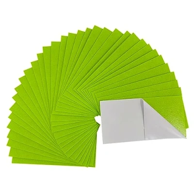 Afbeelding van Zelfklevende viltvellen, zelfklevend vilt, 33 stuks 10 x 20 cm viltlijm, diverse kleuren kleverige achterkant, stijf vilt voor ambachten, doe het zelf naaien schoolprojecten decoratie (groen)