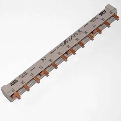 Afbeelding van Abb verzamelrail kamrail l1 l2 l3 3 fase 12 modules pins variabele lengte uitbreekpinnen steekmaat 17 6mm 10mm2 2cdl230010r1012
