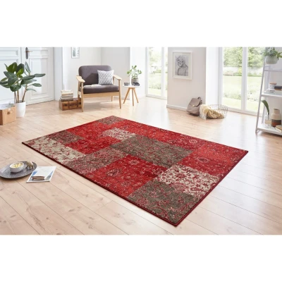 Afbeelding van Vloerkleed Patches 80x150cm Rood Retro 123vloerkleed.nl is de online webshop voor vloerkleden en woonaccessoires.
