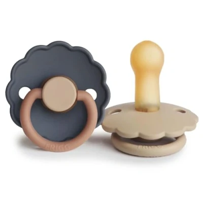 Afbeelding van FRIGG Daisy Latex Fopspeen 2 Pack Natuurrubberen BPA vrij Gemaakt in Denemarken Symmetrische Kersvormige Tepel (Aurora/Croissant, Maat (6 18 Maanden))