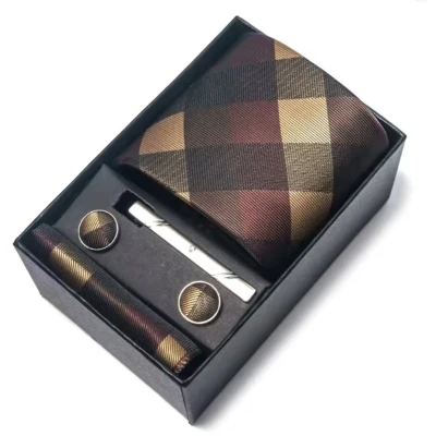 Afbeelding van Actie4you® Luxe Stropdas Set Met Manchetknopen en Pochet Dasspeld Geschenkdoos 4 Delig Bruin Ruit