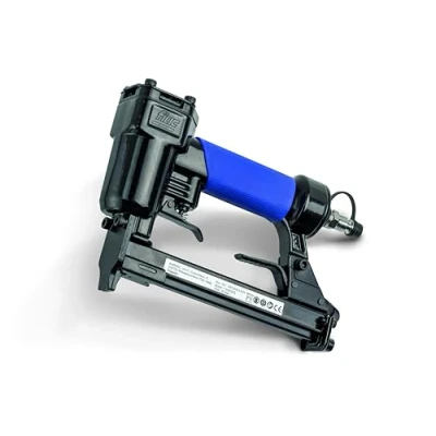 Afbeelding van FIAC Pneumatische Nietmachine 5049 Kunststof kast met accessoires (hex moersleutel 3 en 4 mm + lege oliefles) Tot 100 nietjes Nietjeslengte: 6 16