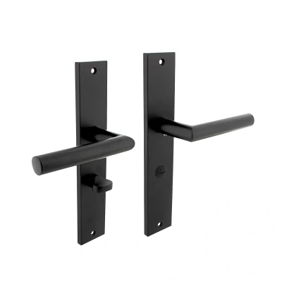 Afbeelding van Deurklink Bastian op schild 245x45 mm met WC slot 63/8 mat zwart