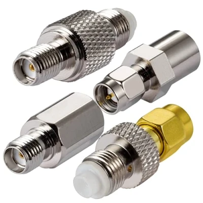 Afbeelding van Vecys 4G Antenneadapter SMA Adapter FME naar 4 Kit voor 2G 3G LTE Antennenrouter UMTS Mobiel Breedband Hsdpa WLAN Draadloos (4 stuks)