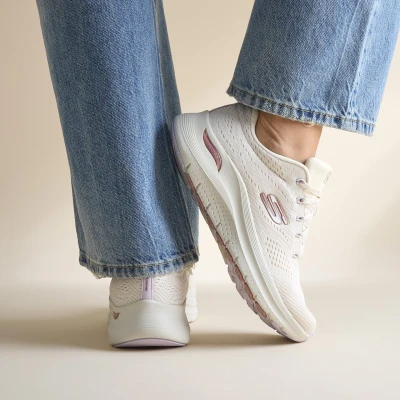 Afbeelding van Skechers Arch Fit 2.0 Wide Sneakers wit Dames Maat 37