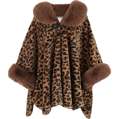 Afbeelding van Emilie Scarves Poncho omslagdoek cape panterprint vest