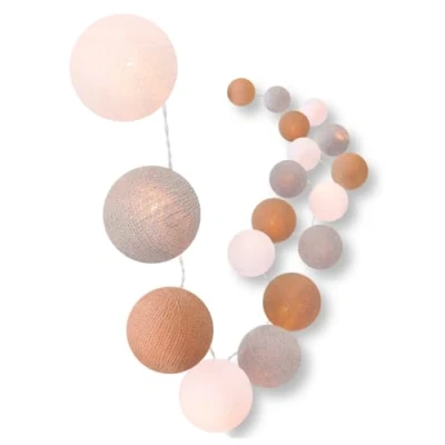 Afbeelding van CREATIVECOTTON led lichtketting met katoenen bollen, inclusief timer en dimmer (Ambiance, 35 ballen)