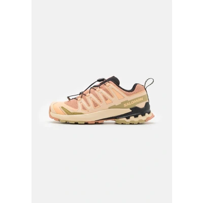 Afbeelding van Salomon XA PRO 3D V9 Trail hardloopschoenen, Heren, Maat: 36 2/3, Cork/peach fuzz/sponge Textiel/ synthetisch