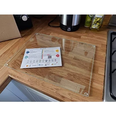 Afbeelding van Glazen Snijplank 40*30cm: Werkbladbespaarder van helder glas voor keukens Premium Kwaliteit, Mesvriendelijk, Antislip, Hittebestendig en Veelzijdig Gebruik transparant getamperd