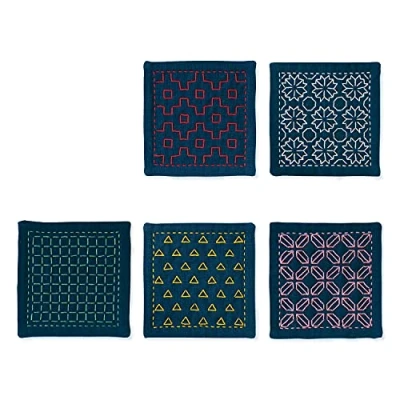Afbeelding van Olympus Thread Hitomezashi Sashiko borduurpakket onderzetters II marineblauw 5 stuks bedrukt met dunne garenstof