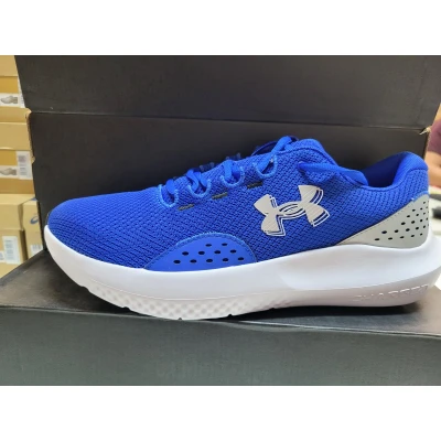 Afbeelding van Under Armour UA Charged Surge 4 maat 44 Heren Sportschoenen