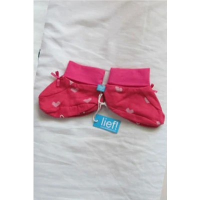 Afbeelding van Lief! slofjes fuchsia roze hartjes, maat 1