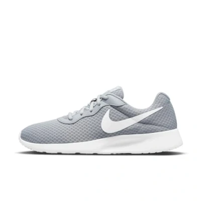 Afbeelding van NIKE Performance Tanjun M2Z2 Sneakers laag Wolf grey/whitebarely volt black, Heren, Maat: 44, grey/white barely black Textiel