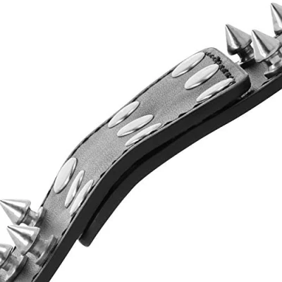 Afbeelding van Darkness Bondage Skulls and Bones Handboeien Met Pinnen Zwart
