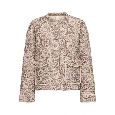 Afbeelding van Only Jas Onlhallie Quilted Jacket Otw Noos 15328523 Egret/zinfandel Dames Maat XS