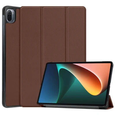 Afbeelding van Xiaomi Pad 5 Pro Hoes: iMoshion Trifold Bookcase Bruin Kunstleder Tablet Hoezen