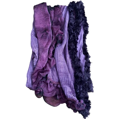 Afbeelding van Sjaal herfst/winter met kleine pomponnetjes 180/50cm paars