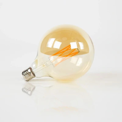 Afbeelding van Fraaai LED lamp gloeidraad bol 12,5 cm E27 amber Glas