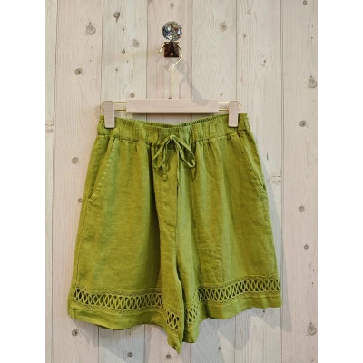 Afbeelding van Leuek 100% linnen korte broek bermuda met broderie en zijzakken PISTACHE maat 40 42