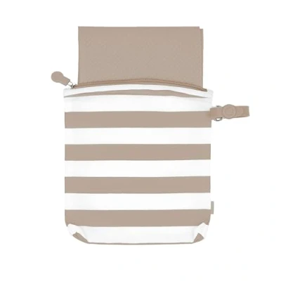 Afbeelding van Ubbi On The Go opvouwbare luiermat met draagtas, zachte en comfortabele luiertas accessoire voor pasgeborenen, gemakkelijk schoon te maken, draagbaar aankleedkussen, taupe
